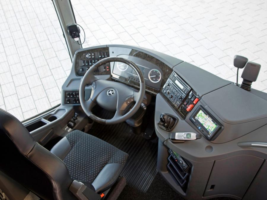  Setra S 415 GT-HD 2003 года  (фото 7 из 16)